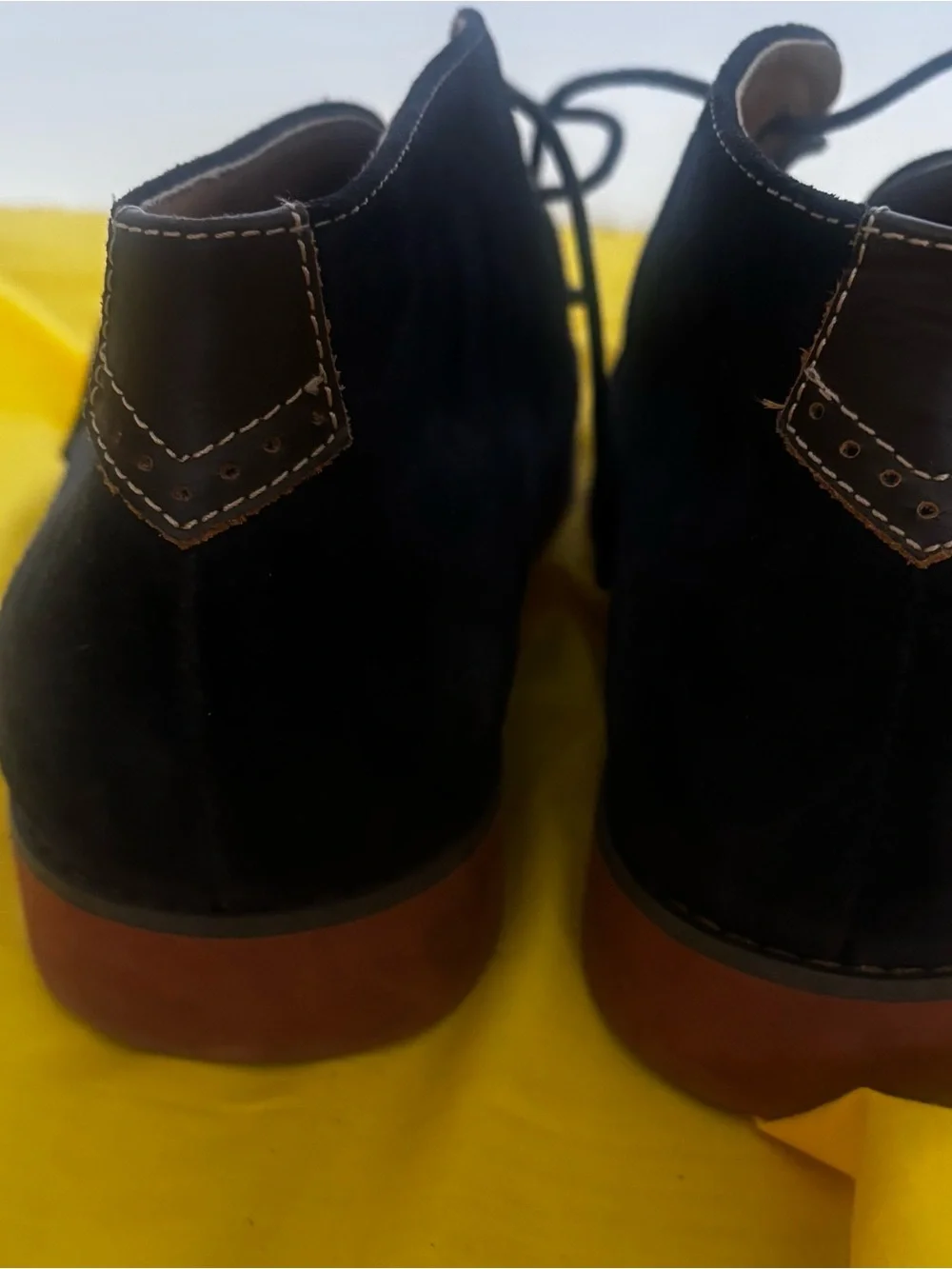 Johnson and Murphy  Men's Navy Suede Chukka Boots - Lace-Up Casual Boot